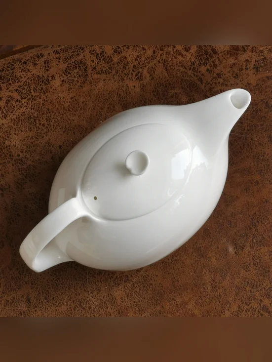 Wedgwood White Bone China  Teapot "Shape 225" - Picture 2 of 9